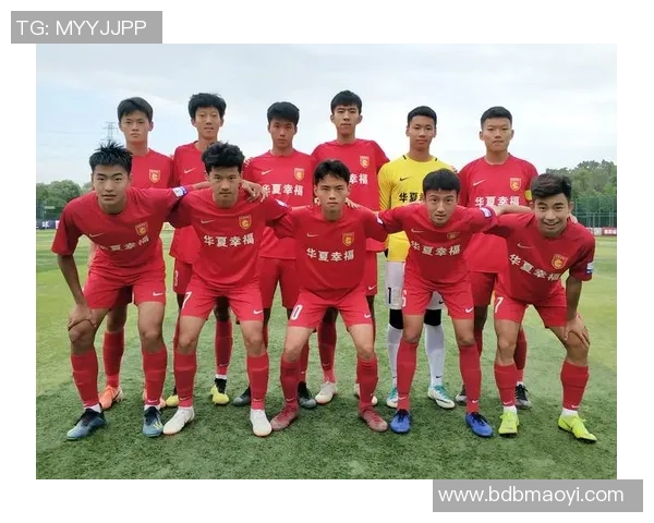 南京足球队以97分领跑精英赛积分榜展现强劲实力